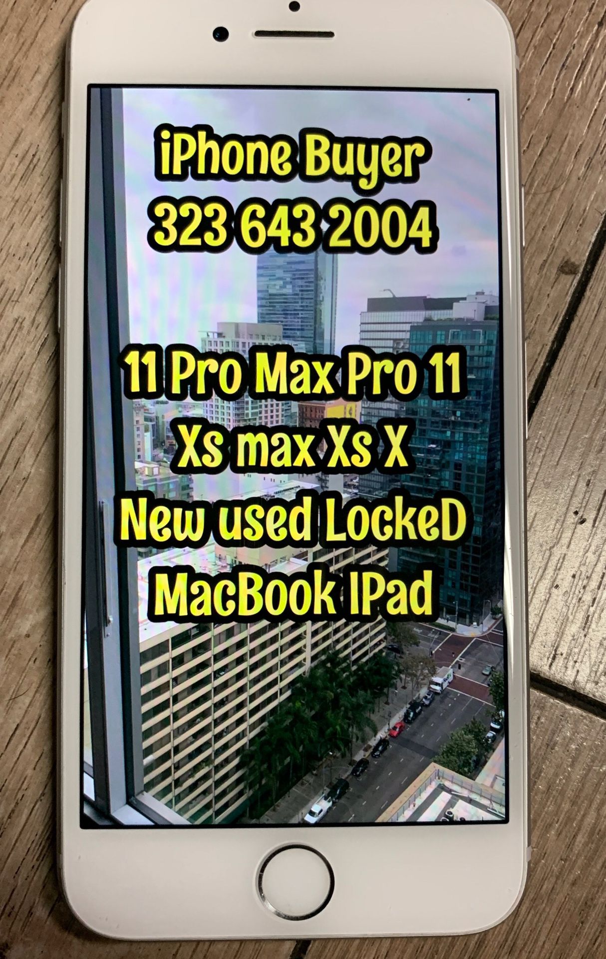 iPhone X 11 8