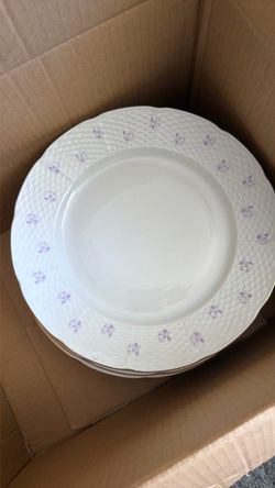 12 pcs vintage Antiques porcelain plate, Czechoslovakia brand. $49