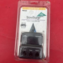 Woods Laptop Travel Surge Protector 