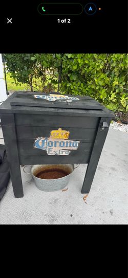 Corona cooler very deep fits a lot of beers
