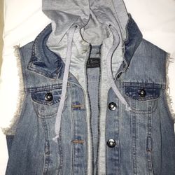 Sleeveless Jean Jacket Small