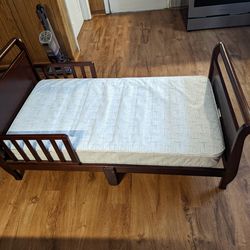toddler bed frame and mattress 