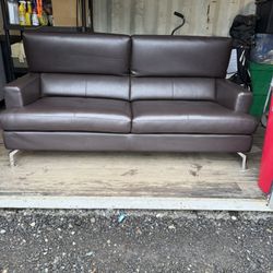 LEATHER COUCH
