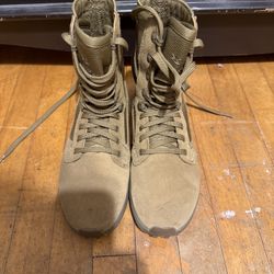 GARMONT TACTICAL T8 NFS 670 Size 8