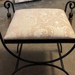 Stool Vanity Wrought Iron  16x16x18