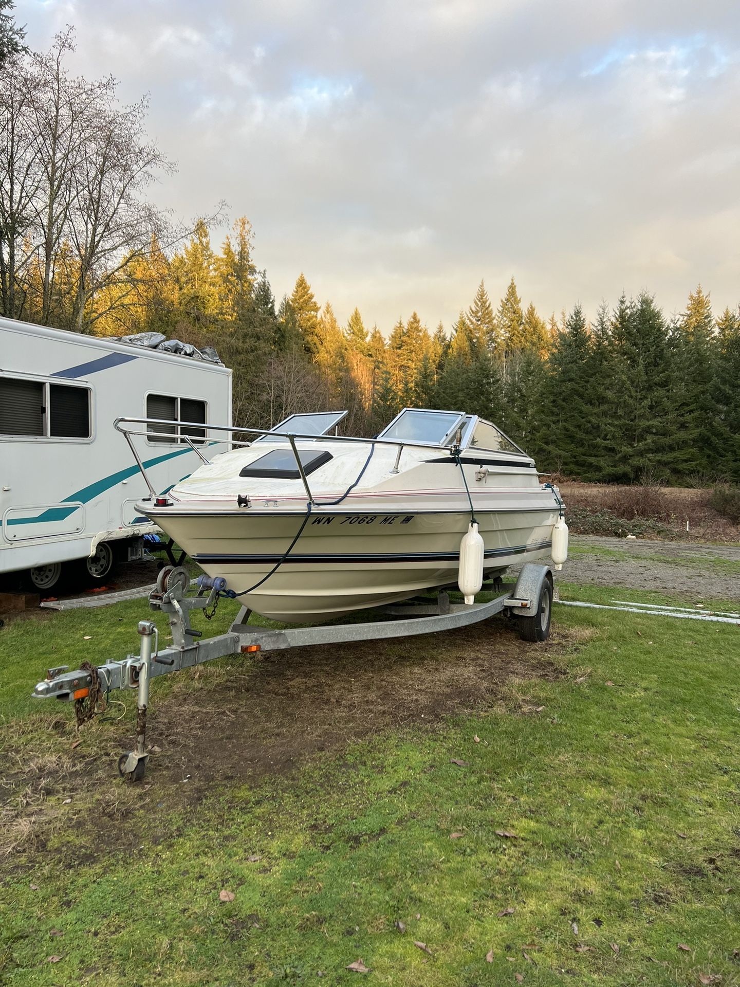 Bayliner Capri