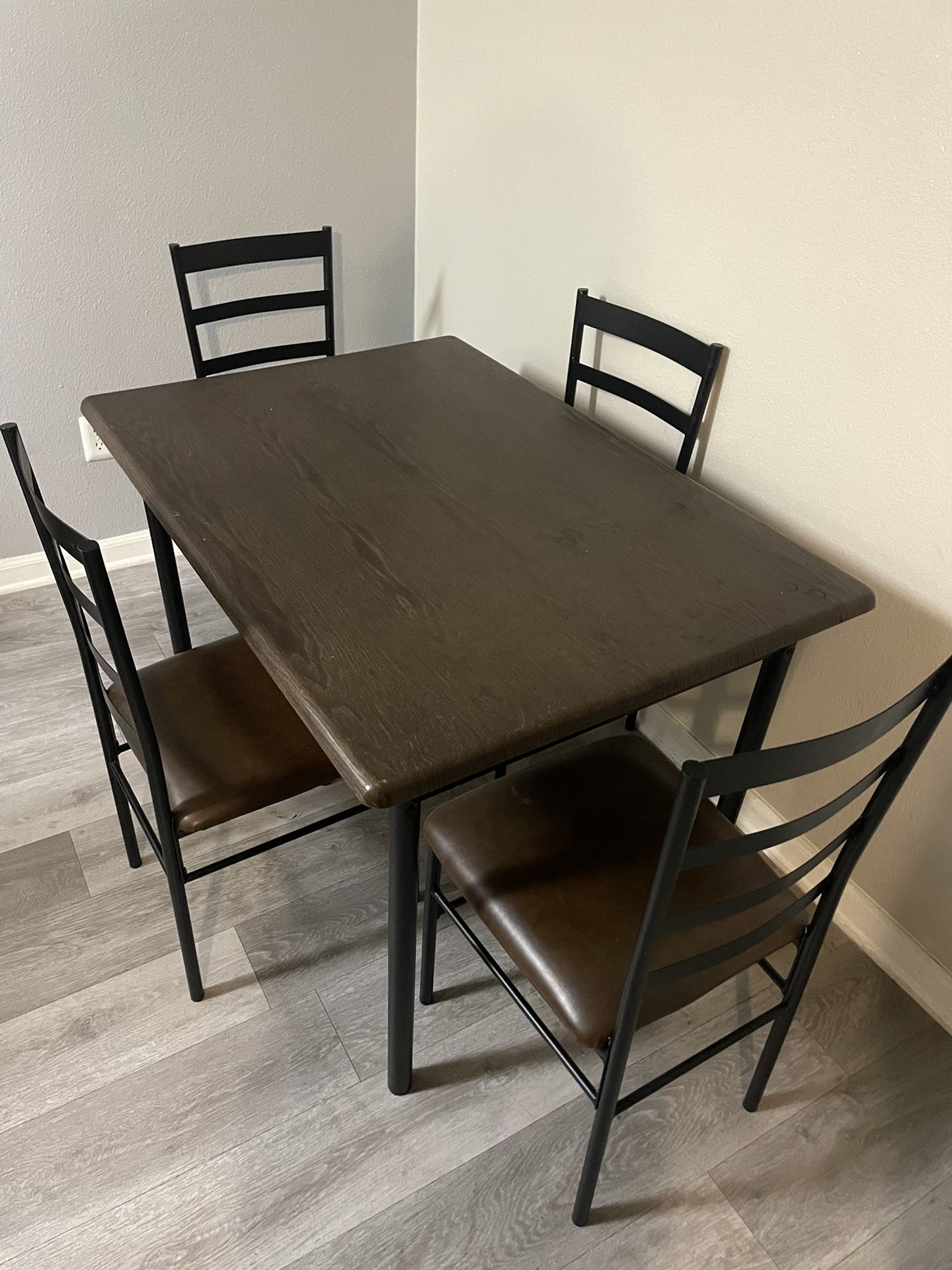 Nice Dining Table for Sale in Fontana, CA OfferUp