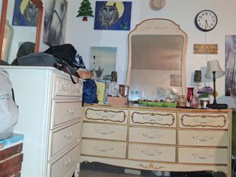 French style dressers