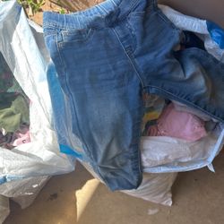 3 Large Bags Of Baby Girls/toddler clothes 