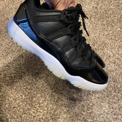 Jordan 11 Low Size 8