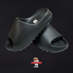 Yeezy Slides Dark Onyx Sizes 5-13