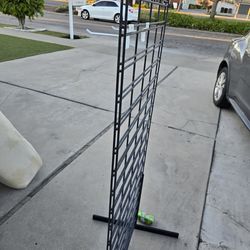2x 6 slatwall grid and stand
