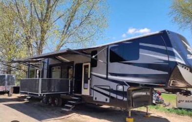 2018 Jacob Seismic toy hauler