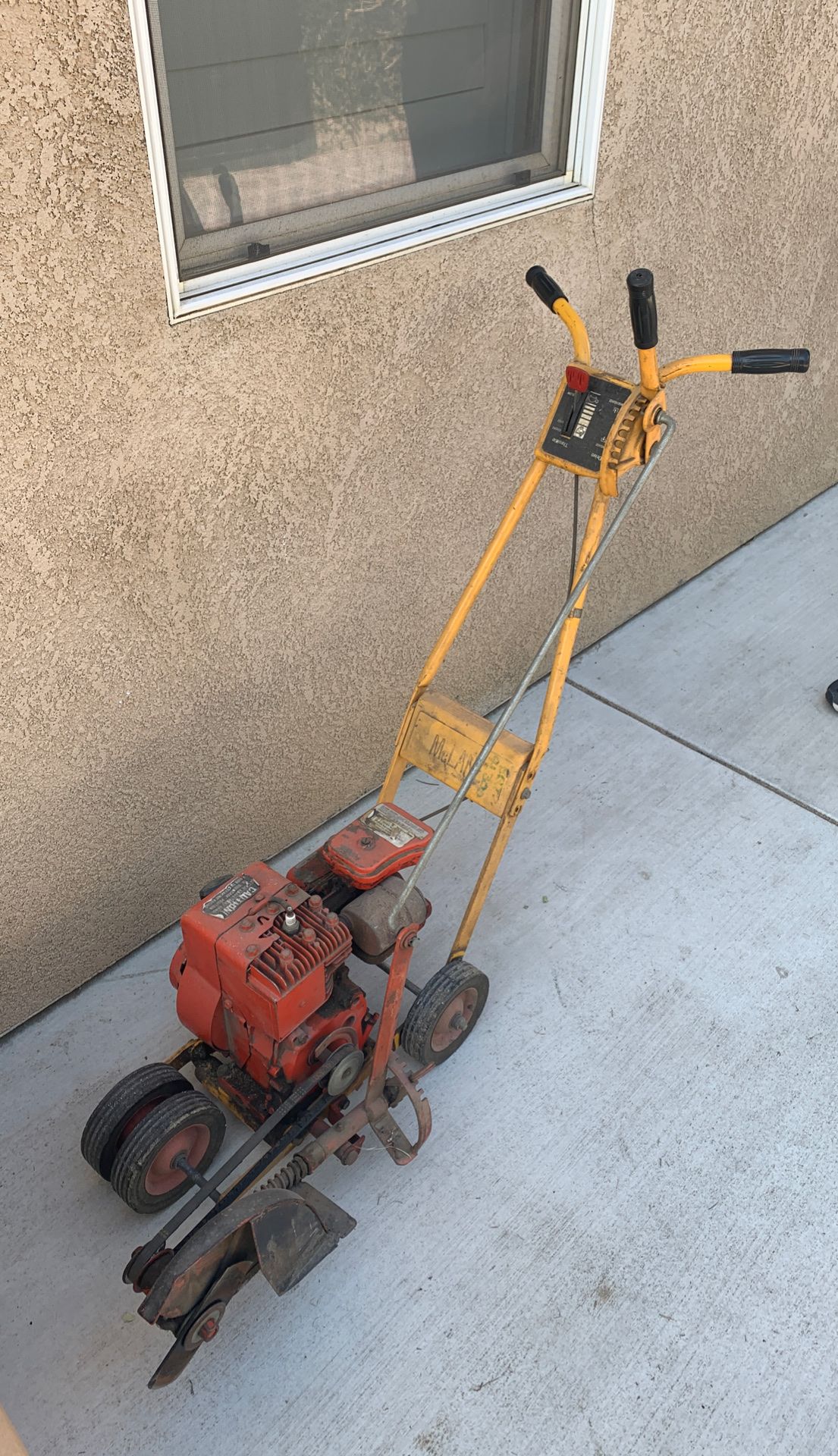McLane Edger for Sale in Bakersfield, CA OfferUp