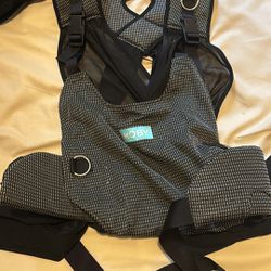 Moby Hybrid Baby Carrier 