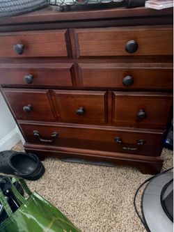 Three piece dresser set