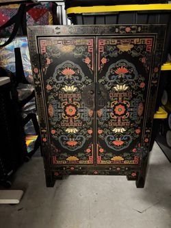 Beautiful Chinese Cabinet