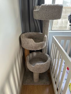 Cat tree ! $20
