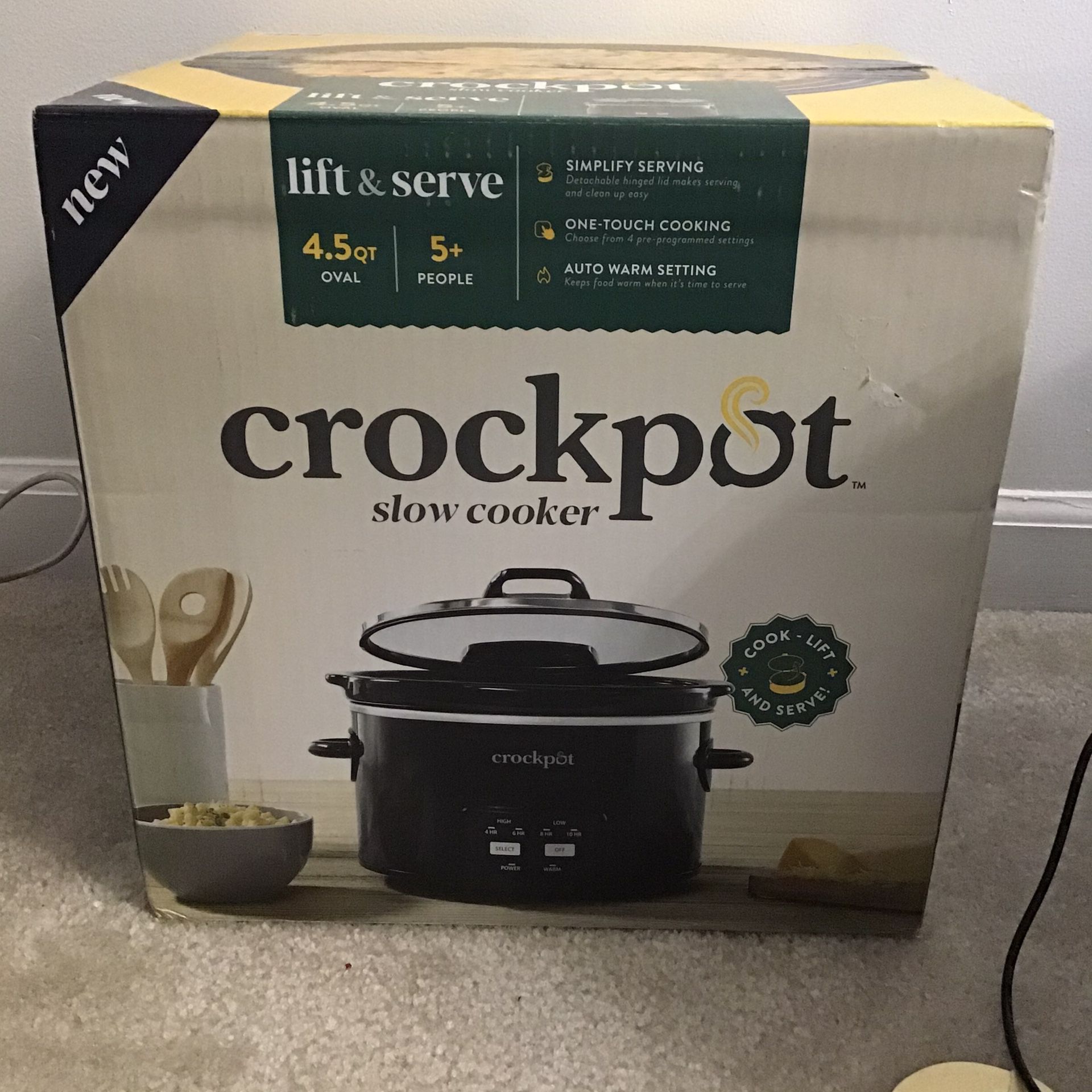 Crockpot 4.5 qt Slow Cooker.