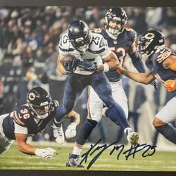 Seattle Seahawks Kenny McIntosh Autographed 8x10 Photo