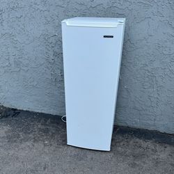 Tall Upright Freezer Free Local Delivery/30 Day Warranty