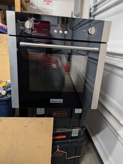 Magic Chef oven (used)