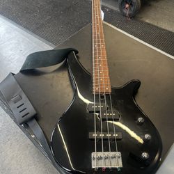 yamaha bass guitar 