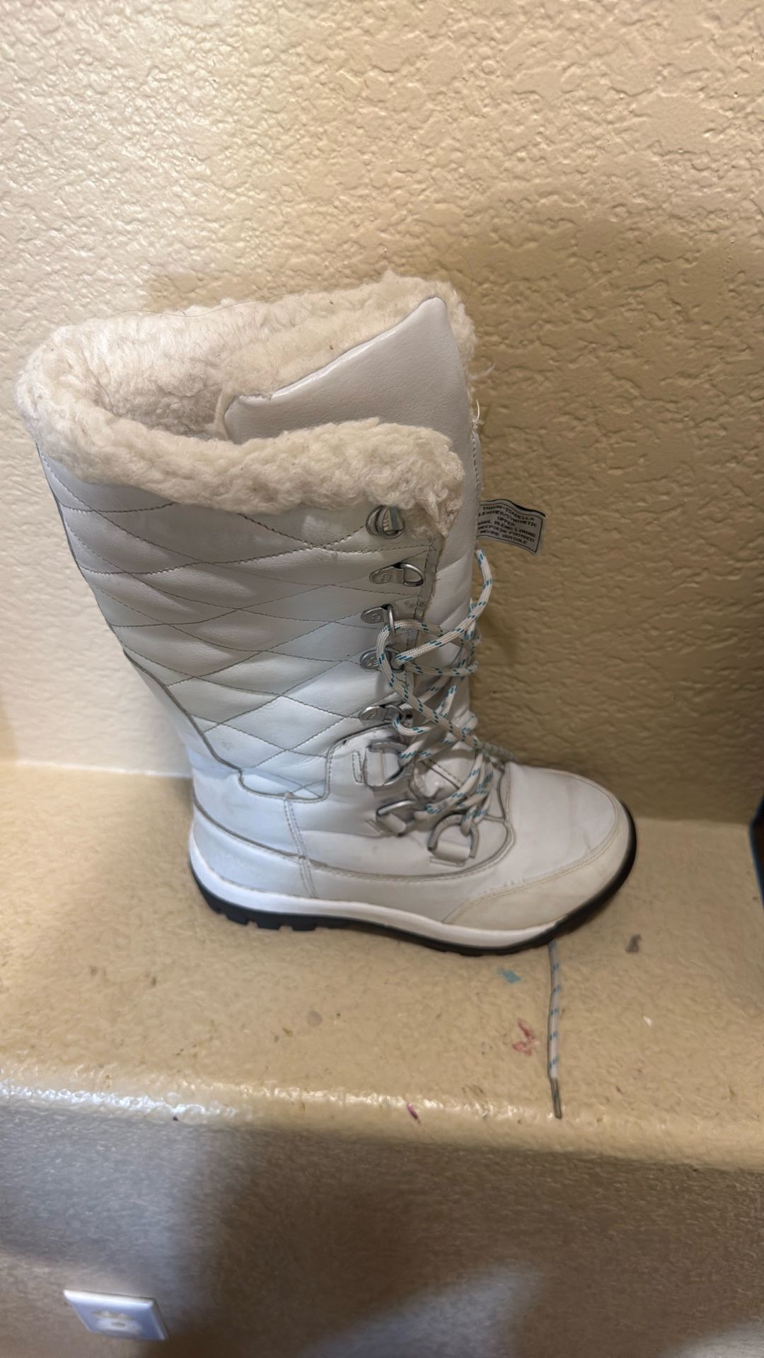 Bearpaw Waterproof Boots Isabella, Wool Blend Lining Sheepskin Footbed