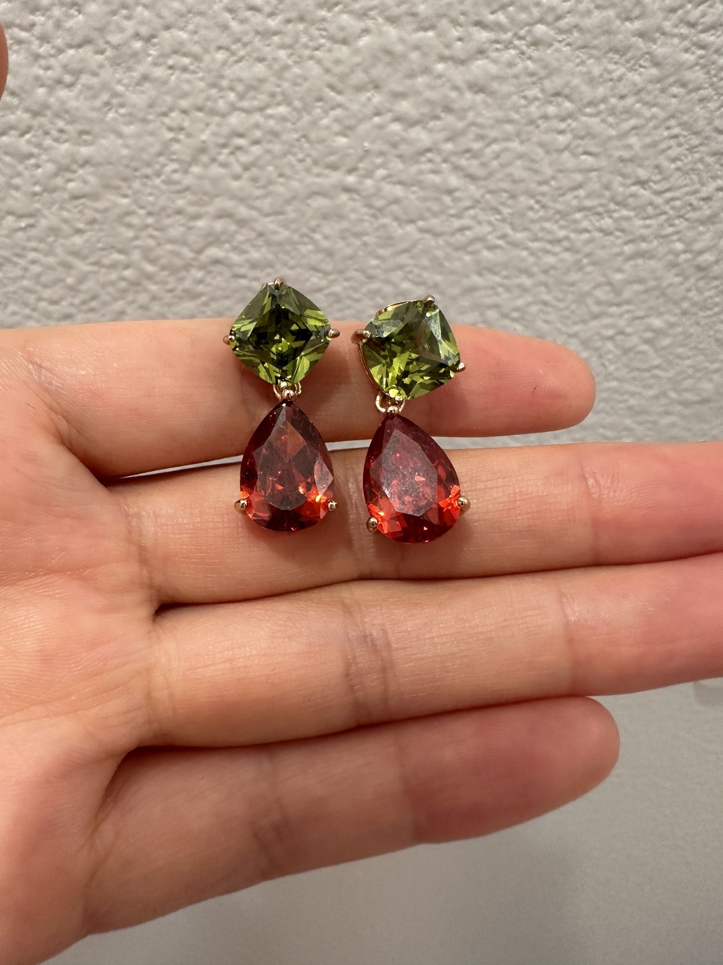 Brand New Multicolor Earrings w Swarovski crystals