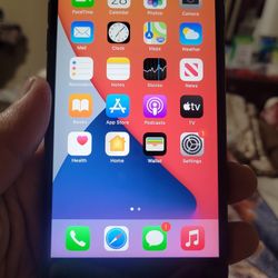 I Phone 7plus 256GB. Unlocked. 