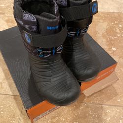 Snow Boots Size 9
