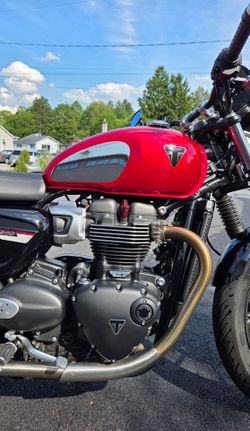 Triumph Speed Twin Chrome Edition