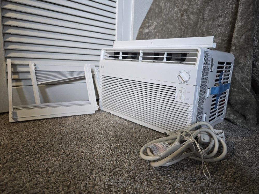 LG brand AC Unit 5,000 BTU