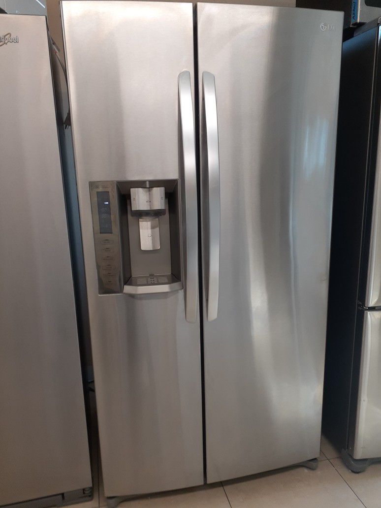 LG Side by Side Door Refrigerator