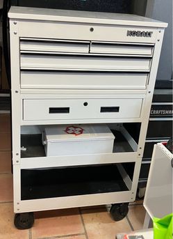Customized Kobalt 4 Drawer tool cart.