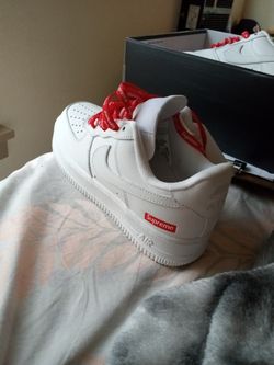 Women Nike AIR FORCE 1s Supremes 7.5