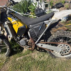 Suzuki Dirt bike