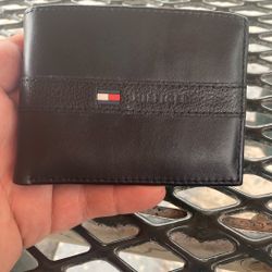 Tommy Hilfiger Wallet 