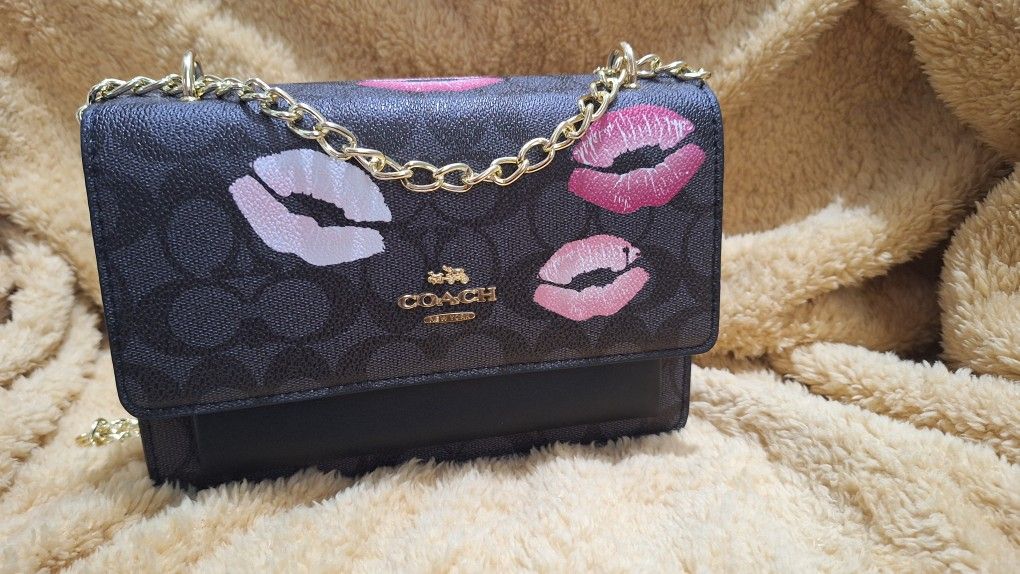 Womans Purse
