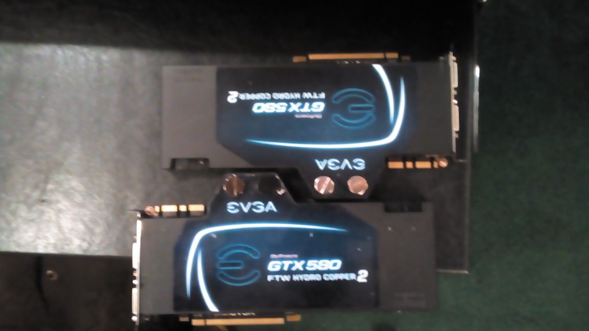 2 EVGA GeForce gtx580 FTW hydro copper 2