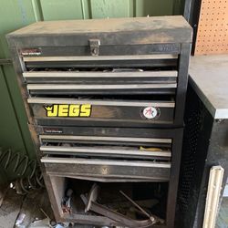 Metal Toolbox On Wheels 