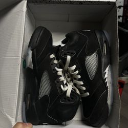 Jordan 5 Reimagined Metallic Retro Size 4y 5.5 Women 