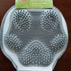 3 In 1 Grooming Glove For Dogs/cats In Weeki Wachee Spring Hill