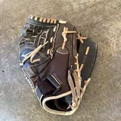 Mizuno Softball Glove