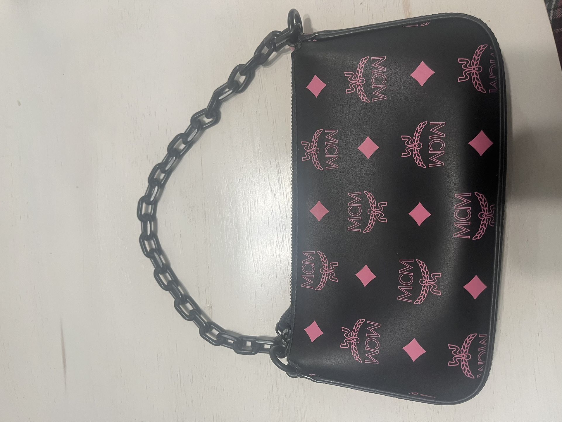 MCM AUTHENTIC HAND BAG $500
