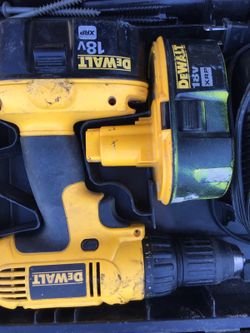 Dewalt drill 18 volts