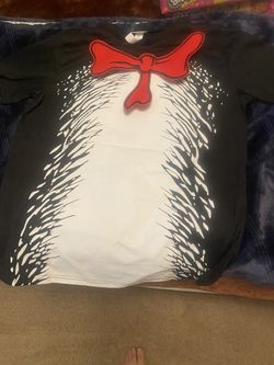 Se Seuss shirt and rain boots