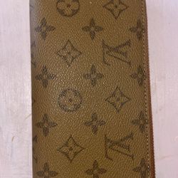 Louis Vuitton Zippy Wallet 