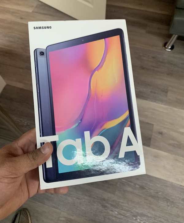 Samsung galaxy Tab A 128 GB 10.5 Inch 1E2B