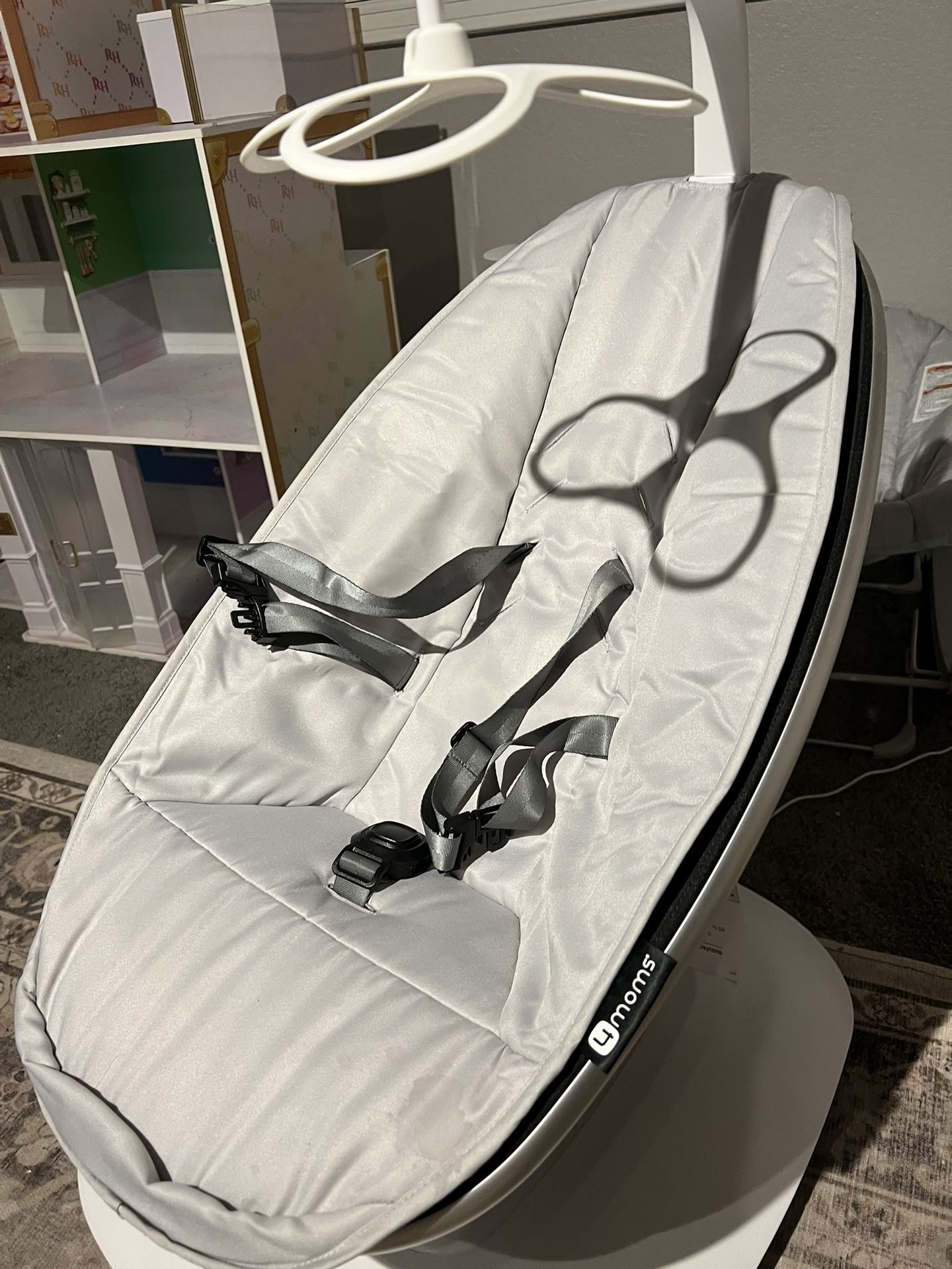 4 Moms Mamaroo Baby Swing